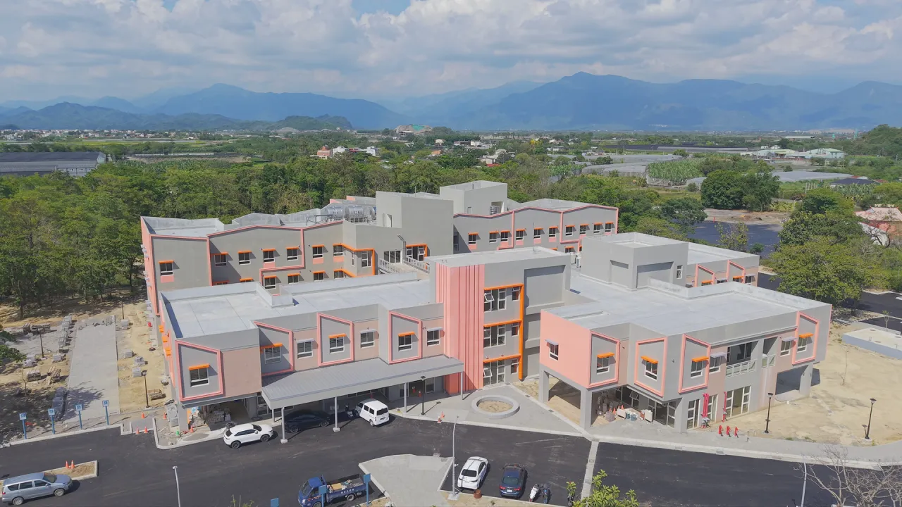 屏東縣里港鄉住宿式長照機構新建工程 | 昌緯能源科技