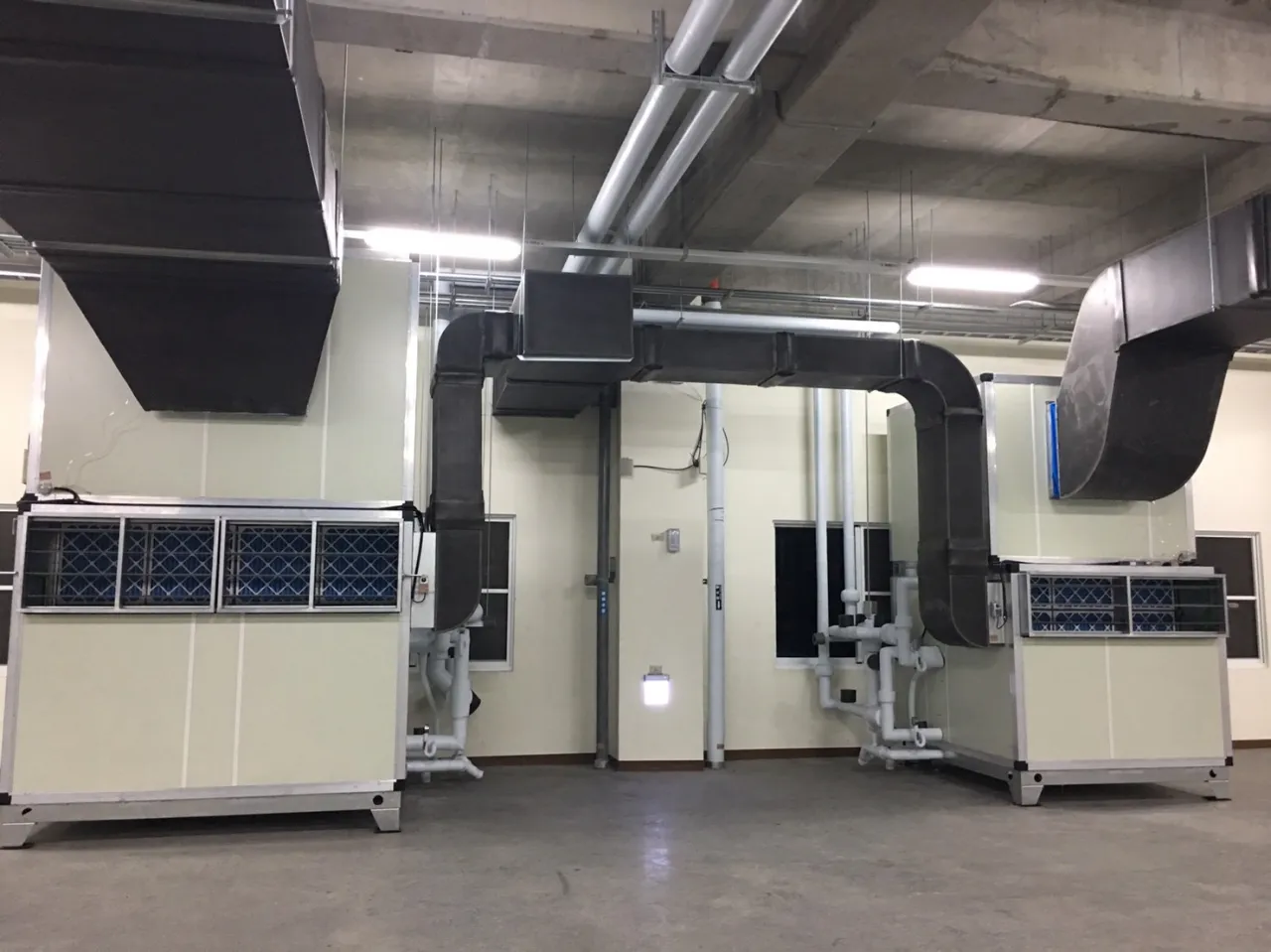 【空調專業知識】建築物的呼吸器官：空調箱 (AHU) 與風管工程 | 昌緯能源科技